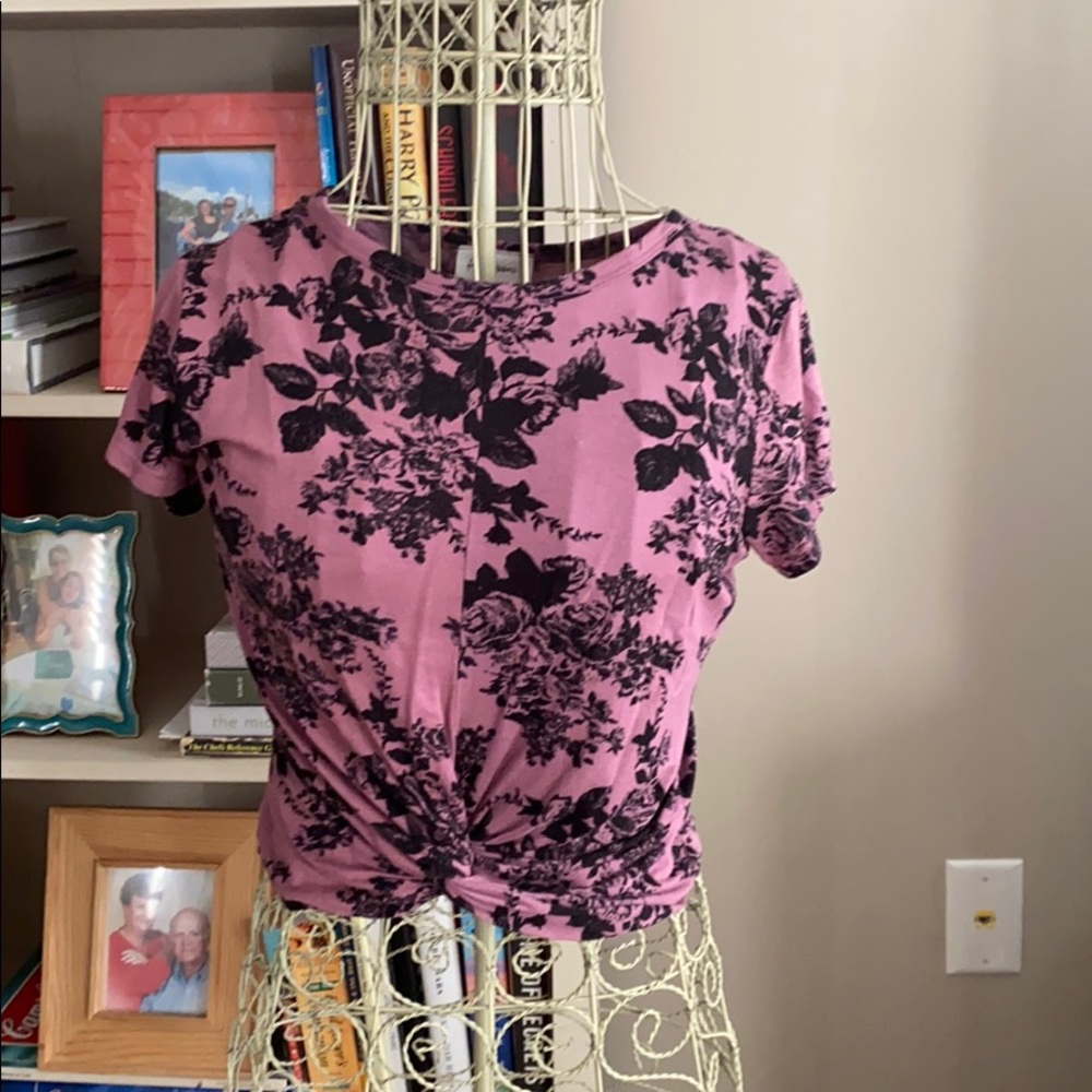 Free Kisses Crop Top